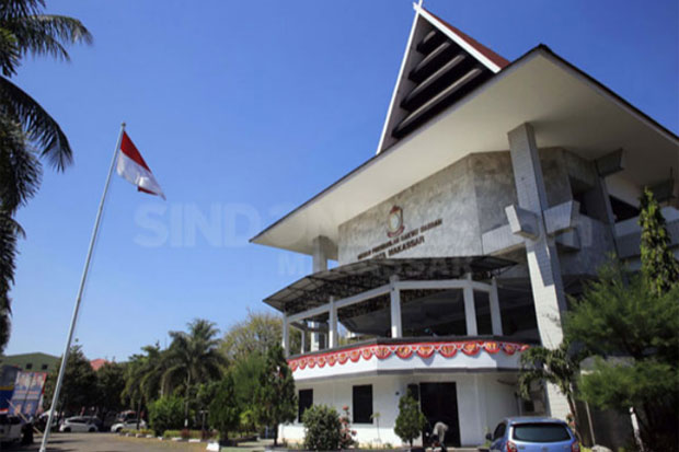 Dewan Minta Kerumunan...