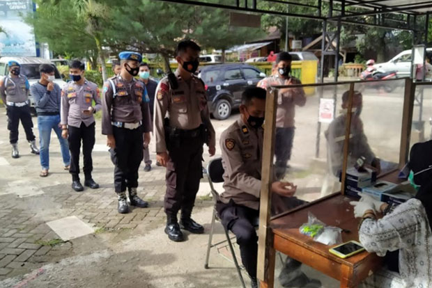 Sebelum Dikirim ke Toraja,...