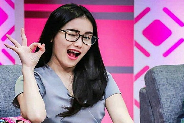 Ayu Ting Ting dan Adit...
