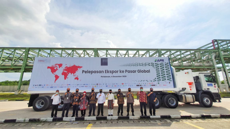 Riau Ekspor Kertas dan...