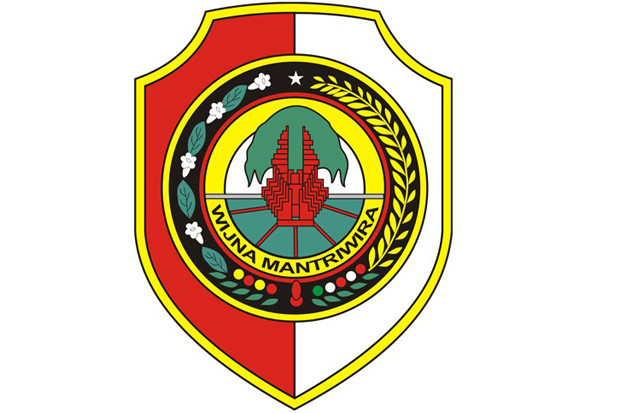 Pemkab Mojokerto Berikan...