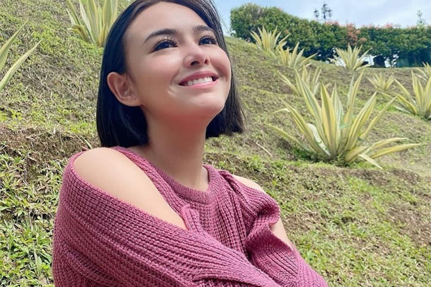 Amanda Manopo Bete,...