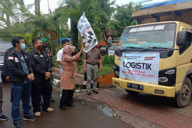 KPU Gowa Distribusikan...