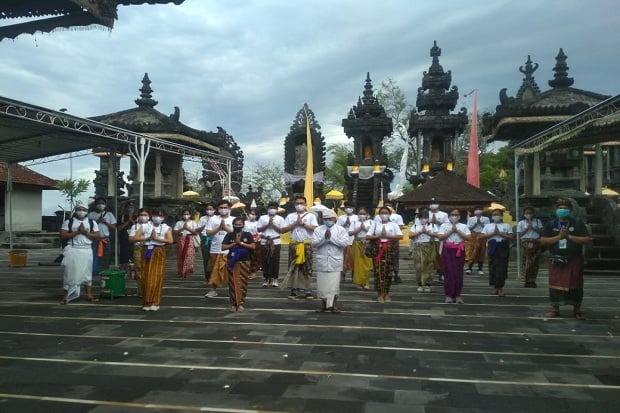 Pura Ponjok Batu Buleleng...