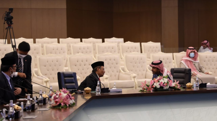 Kunjungi Arab Saudi,...