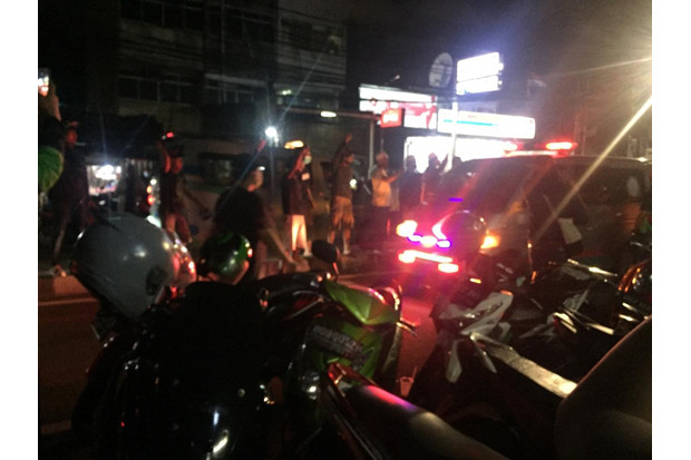 Satu Mobil Ambulans...