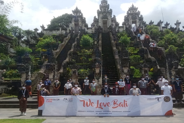 We Love Bali, Momen...