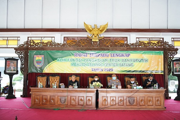 Polemik Pembangunan...