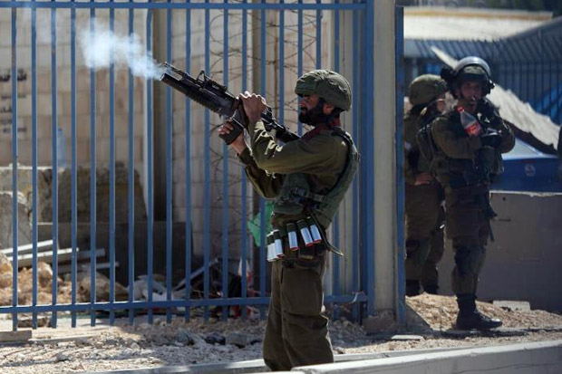 Israel Serbu Kamp Pengungsi...