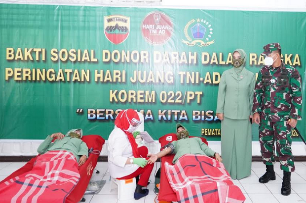 Penuhi Stok PMI di Tengah...