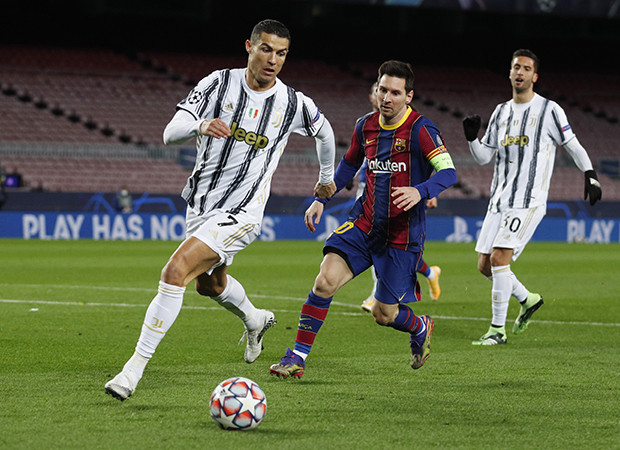 Juventus Hajar Barcelona,...