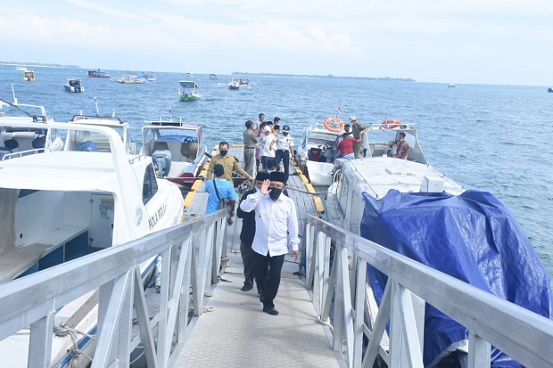 Pelabuhan Teluk Nara...