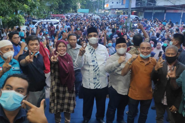 Chaidir Syam-Suhartina...