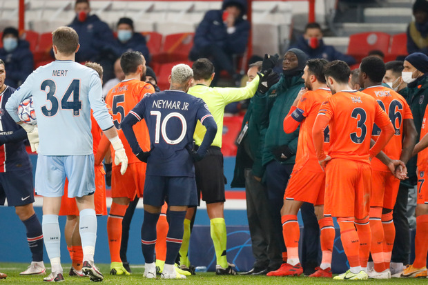 Pemain Basaksehir Konon...
