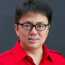 Andrei Angouw Bakal...