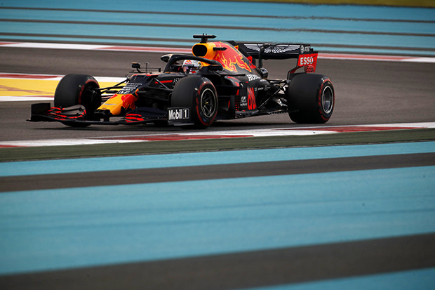 Verstappen Rebut Pole...