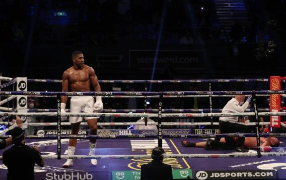 Joshua Pukul KO Pulev...