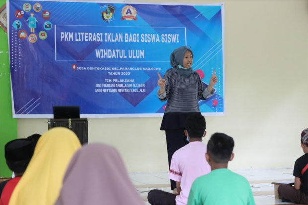 LPkM UMI dan Dosen Sastra...