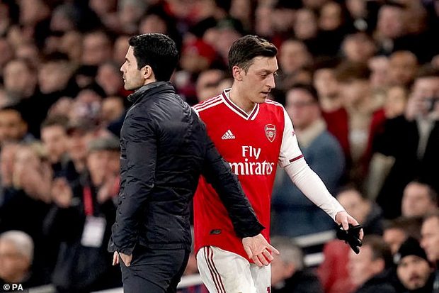 Arsenal Dekati Zona...