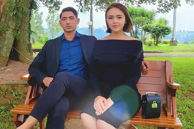 Foto Bareng dengan Ekspresi...