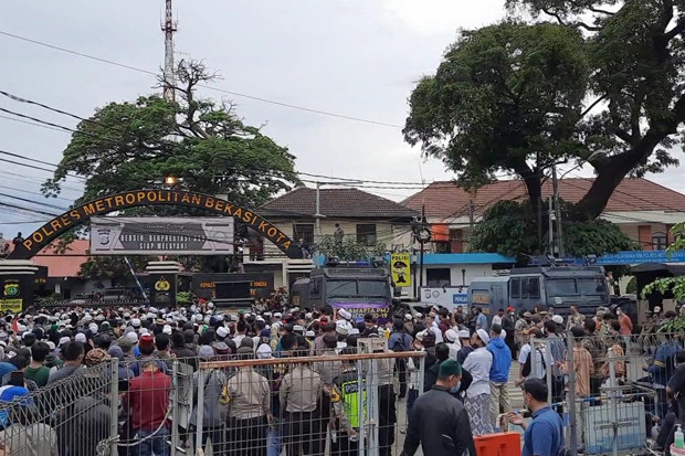 Ratusan Pendukung Habib...