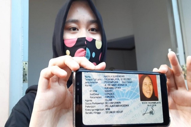 Ketawa Lepas saat Foto...