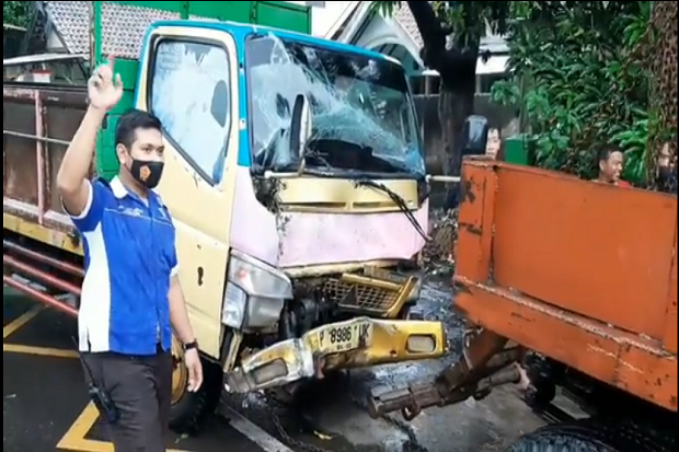 Rem Truk Blong Sasak...