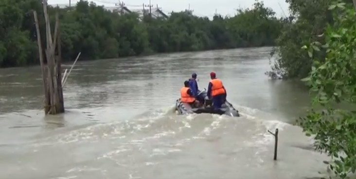 Pelajar SMP Hilang Terbawa...