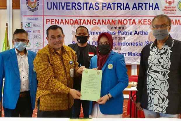 UIM Sinergi Universitas...