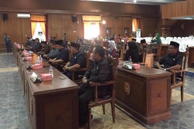 6 Anggota DPRD Kobar...