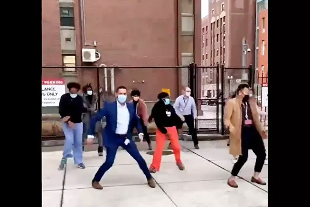 Viral! Video Pekerja...