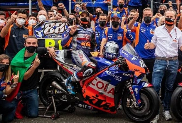 Tech3-KTM Sepakat Perpanjang...