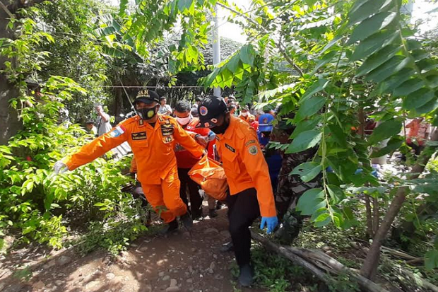 Tenggelam di Sungai...