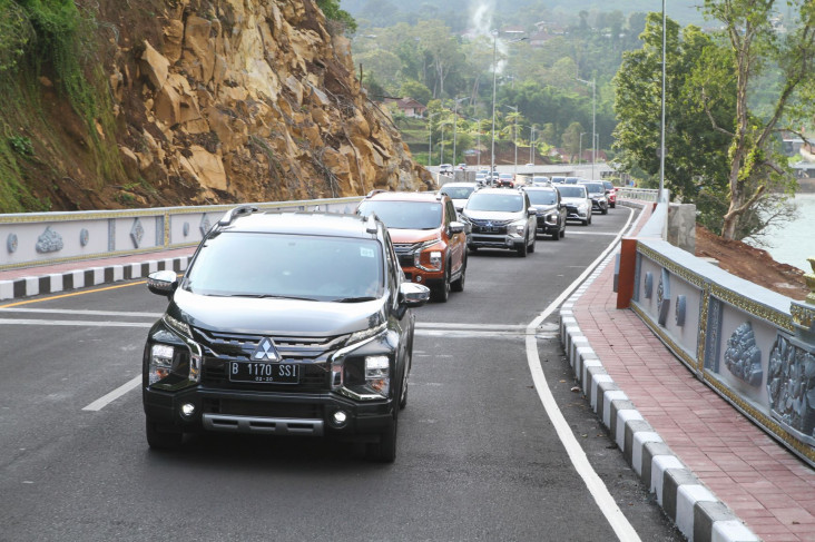 Mitsubishi Capai Penjualan...