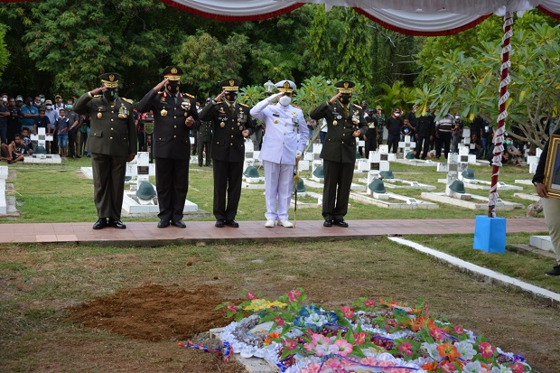 Upacara Pemakaman Wakil...
