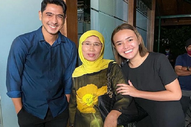 Inul Daratista Girang...