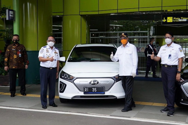 Mobil Listrik Jadi Kendaraan...