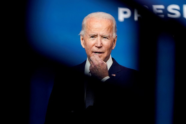 Biden Disarankan Pertahankan...