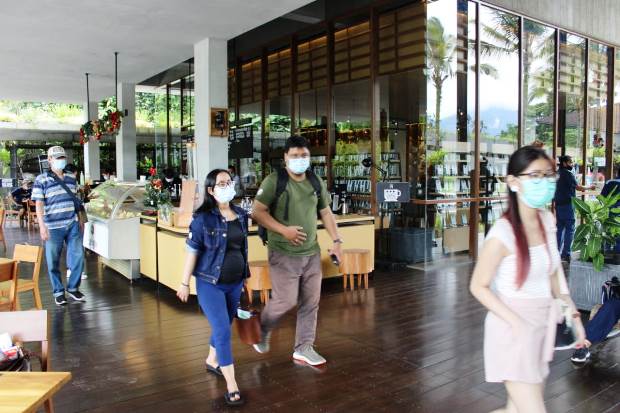Mau ke Bali? Wisatawan...