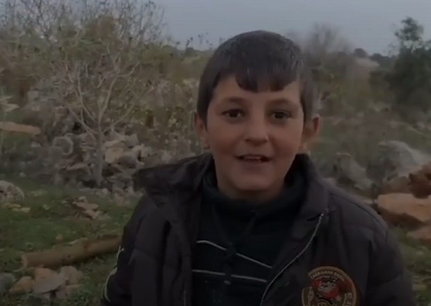 Israel Panik, Tembaki...