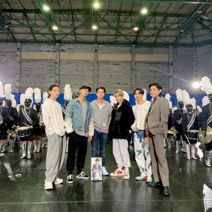 Ini Harga Outfit BTS...