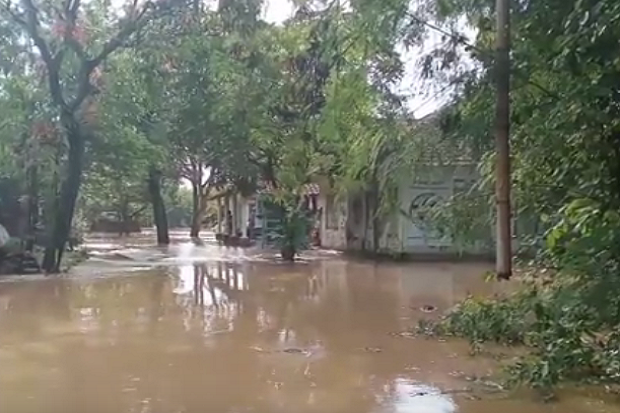 Banjir Meluas di Cirebon,...