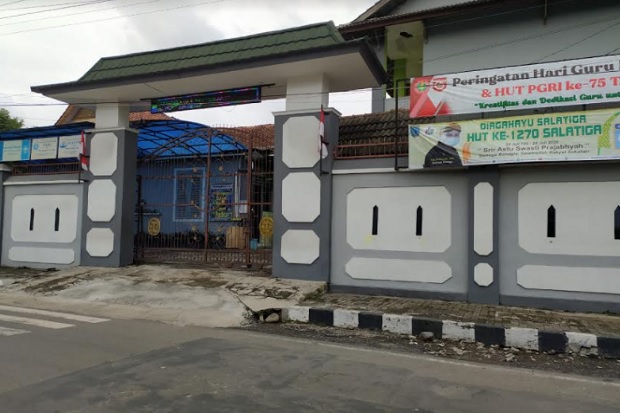 16 Guru Positif COVID-19,...
