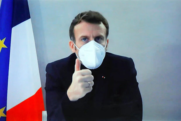 Terpapar COVID-19, Macron...