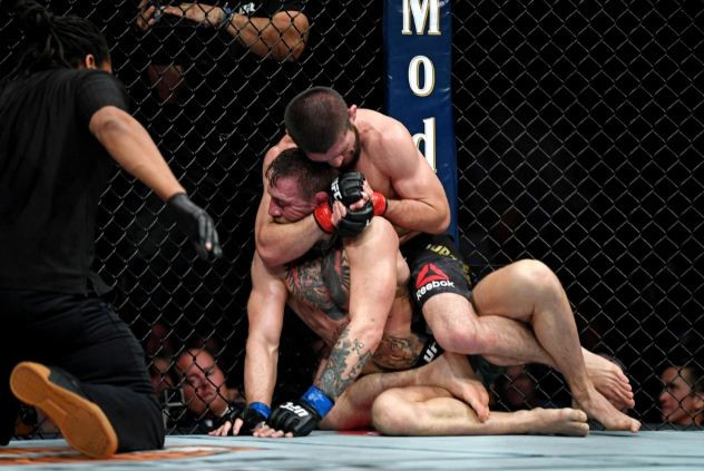 Conor McGregor Bongkar...