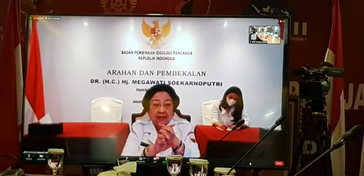 Megawati Minta Purna...