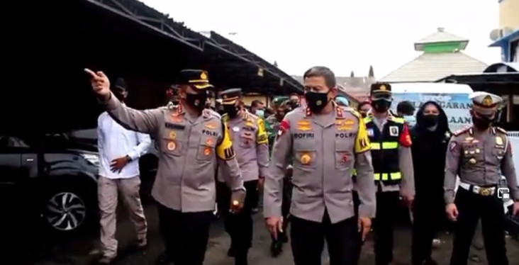 Polda Jabar Kerahkan...