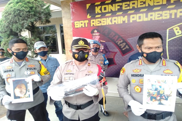 Sadis, Kusir Delman...