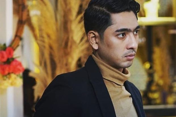 Diidolai Selebriti Tanah...
