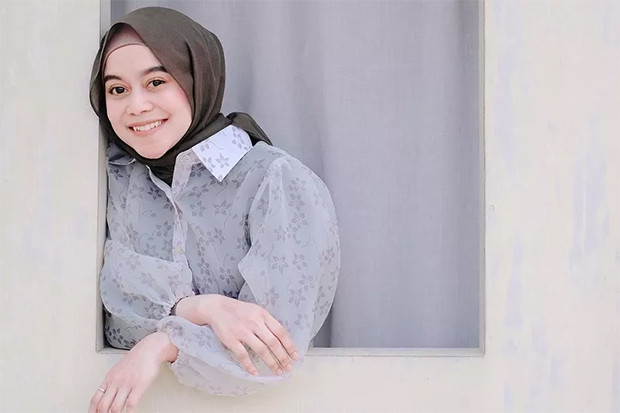 Dinobatkan sebagai Wanita...
